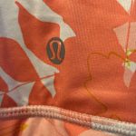 Lululemon Women’s Racerback Tank Top Size Small Includes Lightweight Padding Photo 2