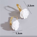 Elegant White Rose Gold Earrings Photo 3