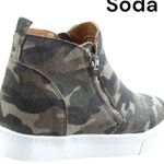 Soda  brand camouflage design side zip sneakers. New! Photo 3