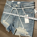 Good American  Petite‎ Girlfriend Mid Rise Relaxed Distressed Jean Shorts Blue 27 Photo 6