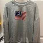 SheIn Crewneck Photo 0