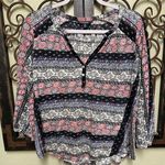 Lucky Brand  long sleeve vneck top Photo 0