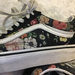Vans  Old Skool Black White Floral Lace Up Unisex Sneakers Men’s 7, Women’s 8.5 Photo 5