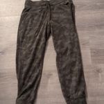 Lululemon  Ready to Rulu Jogger 29"Heritage Camo Dark Olive Green Twill Sz.8 Photo 0