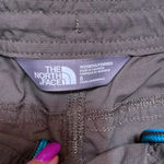 The North Face  shorts Photo 1