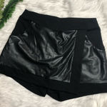atina cristina Black Skort Photo 0