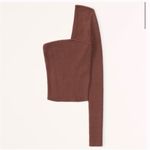 Abercrombie & Fitch Ribbed Long Sleeve Top in Brown Photo 1