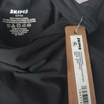 SKIMS $116 NWT fits everybody LONG SLEEVE CREW NECK BODYSUIT S Photo 7