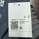 Forever 21 NWT  Alan Jackson Gone Country Graphic Baby Tee Size Small Photo 4