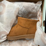 SO  Lupita Women's Low Boots Faux Fur Lined Chestnut Color Size 8 New in Box Photo 8