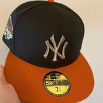 New Era Cap Hat club noho exclusive New York yankees 1999 World Series size 7 1/4 brand new  Photo 0