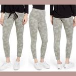 Spanx ✨ Jean-ish Leggings Stone Wash Camo✨ Photo 6