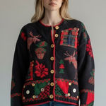 Vintage Bridgewater Women's Festive Navy and Red Sweater Cardigan Black Size M Photo 0