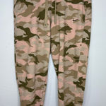 Nike  Camo Joggers Sweatpants Women's Size Medium Pink Camouflage Athleisure Photo 0