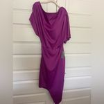 Elliatt  Carson Satin One Shoulder Asymmetric‎ Midi Dress Purple Orchid New Photo 3