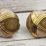 Vintage Clip On Earrings Photo 3