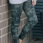 Spanx  Look At Me Now Seamless Leggings Camo Cropped Photo 0