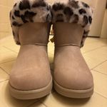 Juicy Couture Faux Fur Natural/Leopard Cheetah Boots Women’s Photo 1