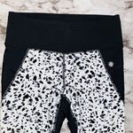 Athleta  | Stealth Trucool Capri Cropped Leggings | Black & White | Women's | M Photo 1