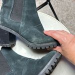 UGG  Hazel Waterproof Chelsea Ankle Boots Black
Size 9 Lightly Used Photo 7