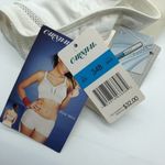 Carnival CoolMax Soft Cup Sport Bra High Impact White 34B Size undefined Photo 3