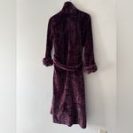 Natori  Private Luxuries Leopard Animal Print Ultra Soft Fleece Long Robe Purple Photo 5