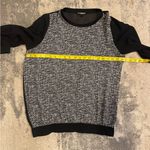 EXPRESS Monochrome Patterned Blouse Photo 5