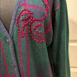 Vintage 90s Tan Jay Green Cardigan – Size Large
Embroidered in Blue & Purple Photo 4
