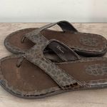BOC Born Concept Women’s Leopard Print Thong Flat Sandal Shoe Size 10 Brown Photo 2