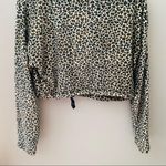 Urban Outfitters Leopard Print Fleece Crop Sweater Sz XS Photo 8