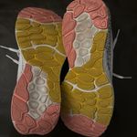 New Balance Women's Running Shoes - White and Pink Photo 4