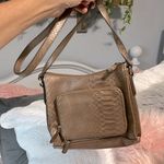 Liz Claiborne  Shoulder Bag Photo 4