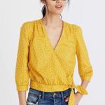 Madewell Wrap Top in Star Golden Yellow Scatter Print M Photo 0