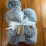 BEARPAW  Hat and Scarf Set Photo 1