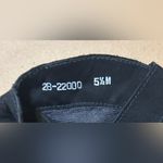 Laredo  vintage women’s Black suede western Boots size 5.5 Photo 3