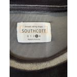 Southcott Velvet T Photo 1
