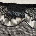 Daytrip Women’s black and white  dress shirt, lace cutoff size small‎ Photo 1