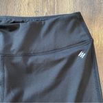 Nicole Miller  Cropped Workout Leggings w/ Mesh Detail Size L Photo 4