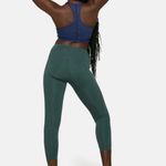 Outdoor Voices 7/8 Length Flex Leggings In Evergreen. Photo 1