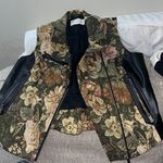 Vince Camuto Turo By  Vest Photo 0