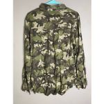 Time And Tru Womens Camo Snap Button Up Shirt Long Sleeve Size Large NWOT Green Photo 5