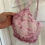 Wacoal  Embrace Lace pink lace underwire bra size 34DD Photo 2