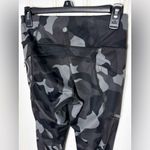 Athleta  Contender Legging Sz X-Small Camo Black Gray Zipper Pocket Activewear Photo 6