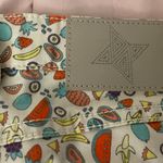 BCBGeneration NWT BCBG Generation Jasper Novelty Fruit Cream Combo Skinny Jeans, size 23” Photo 7