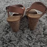 American Eagle NWT  Outfitters Tan and Cream Wedges Photo 4