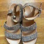 Universal Threads Universal Thread Platform Sandals Photo 1