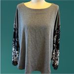 Eyeshadow  patchwork sleeve top Photo 1