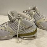 Nike Air uptempo shoes Size 11 volleyball basketball court sport shoes Mens 9.5 Photo 3