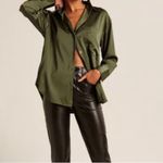 Abercrombie & Fitch Green Satin Collared Button Down Blouse Oversized Size M Photo 1