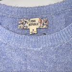 Pink republic  LACE BACK BLUE SWEATER SMALL Photo 1